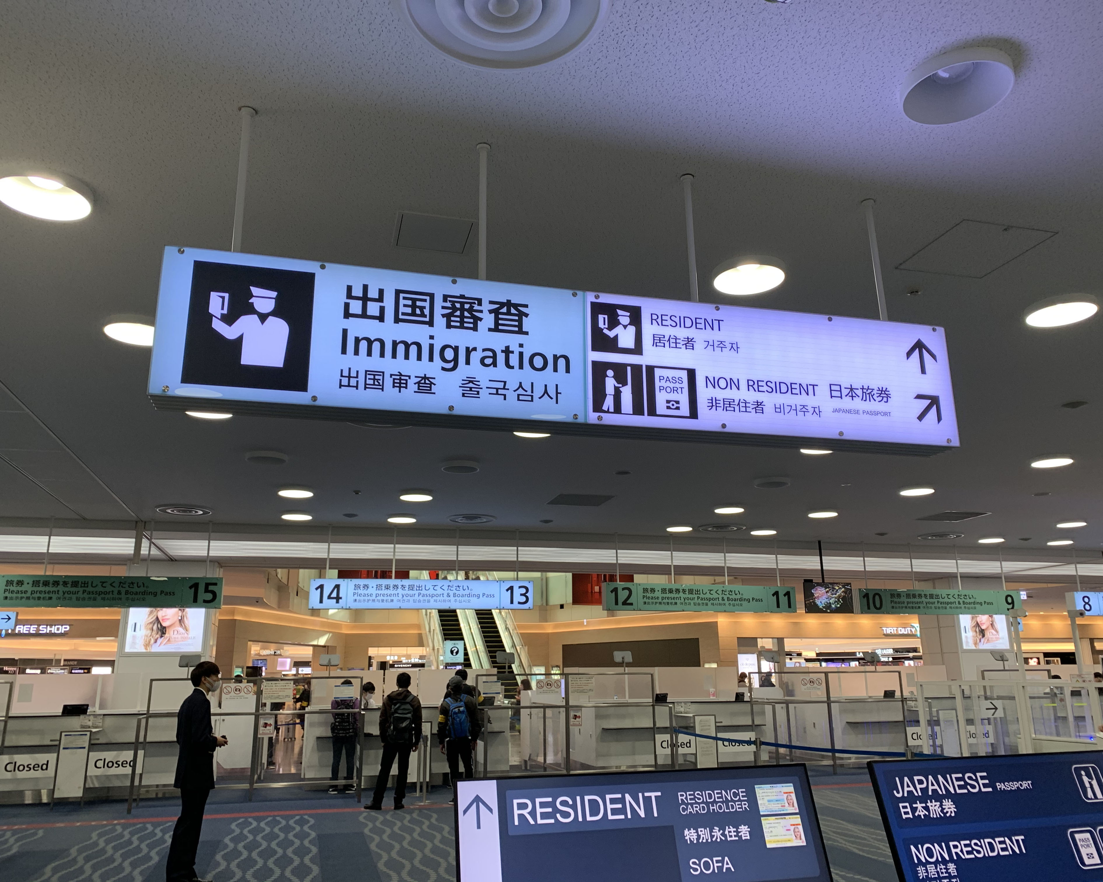 アクリルサイン